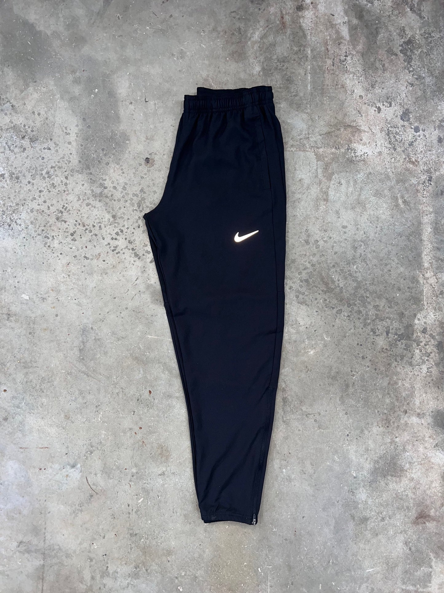 Nike Essential Pant - Black