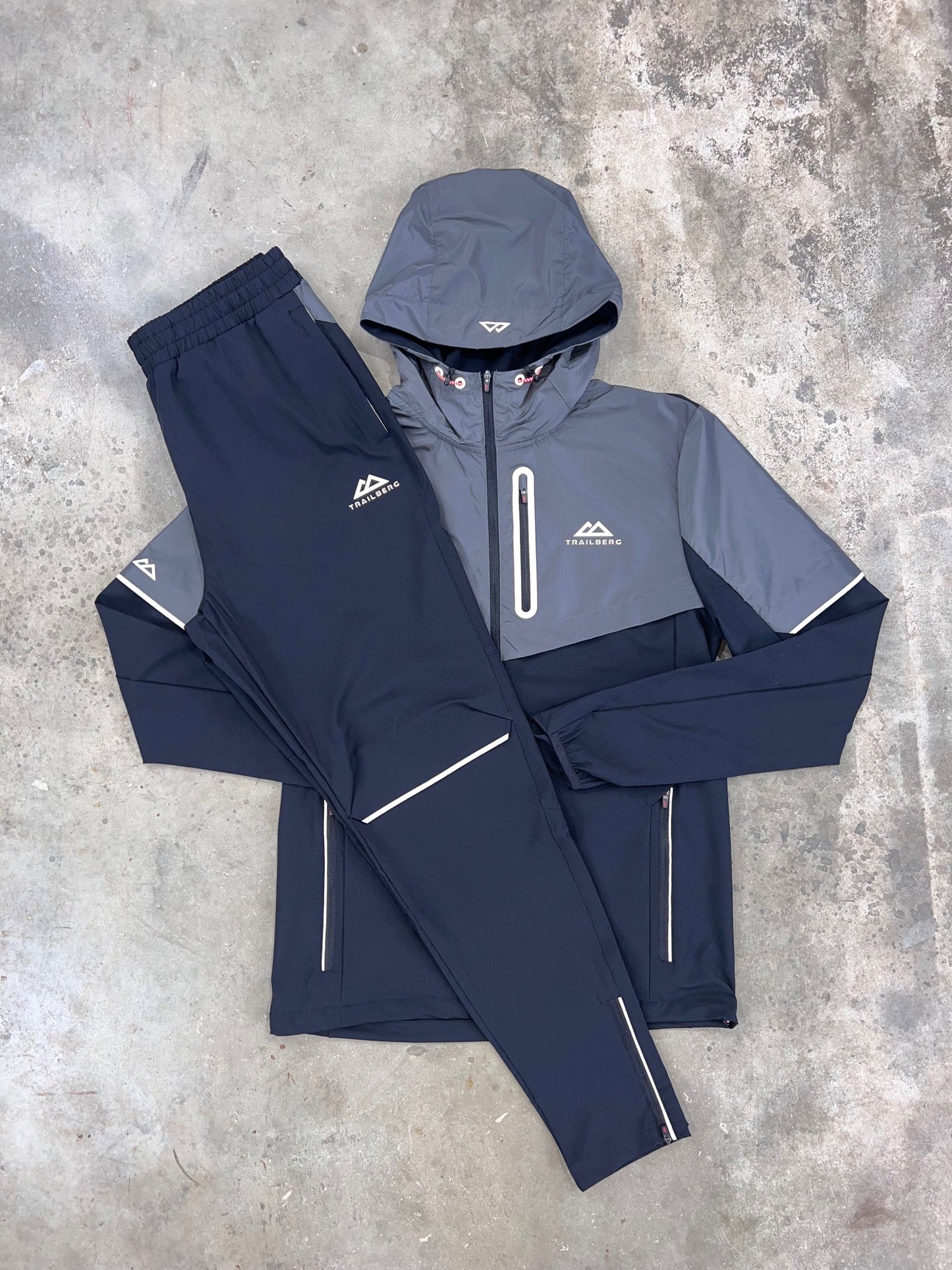 Trailberg Vertigo Tracksuit - Black / Dark Grey
