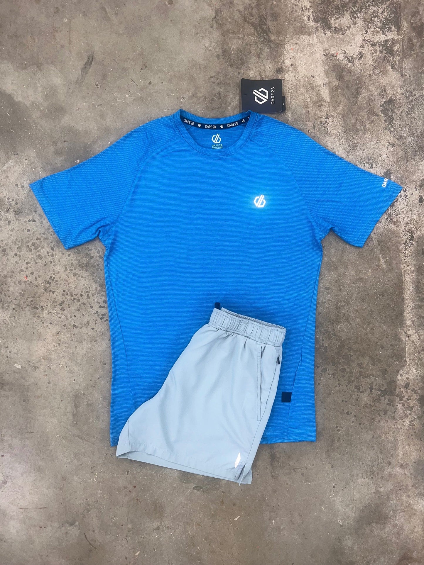 Dare2b Persist Blue Wave Set - T Shirt / Grey Shorts