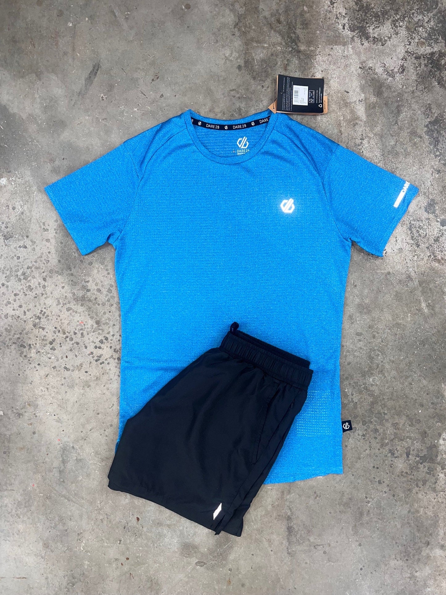 Dare2b Momentum Blue Wave Set - T Shirt / Black Shorts