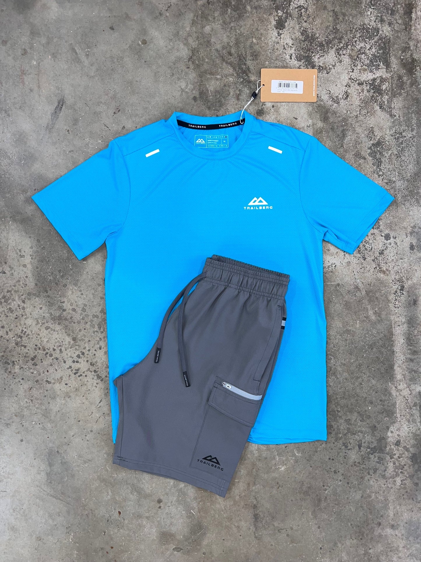 Trailberg Bolt/Solo Aqua Set - T Shirt / Grey Shorts