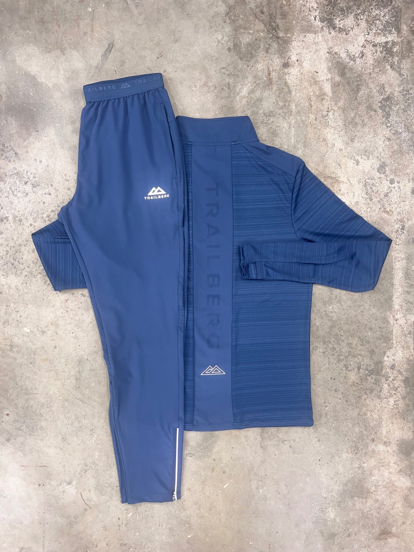Trailberg Cloud 3.0 Navy Set - Quarter Zip / Navy Pants
