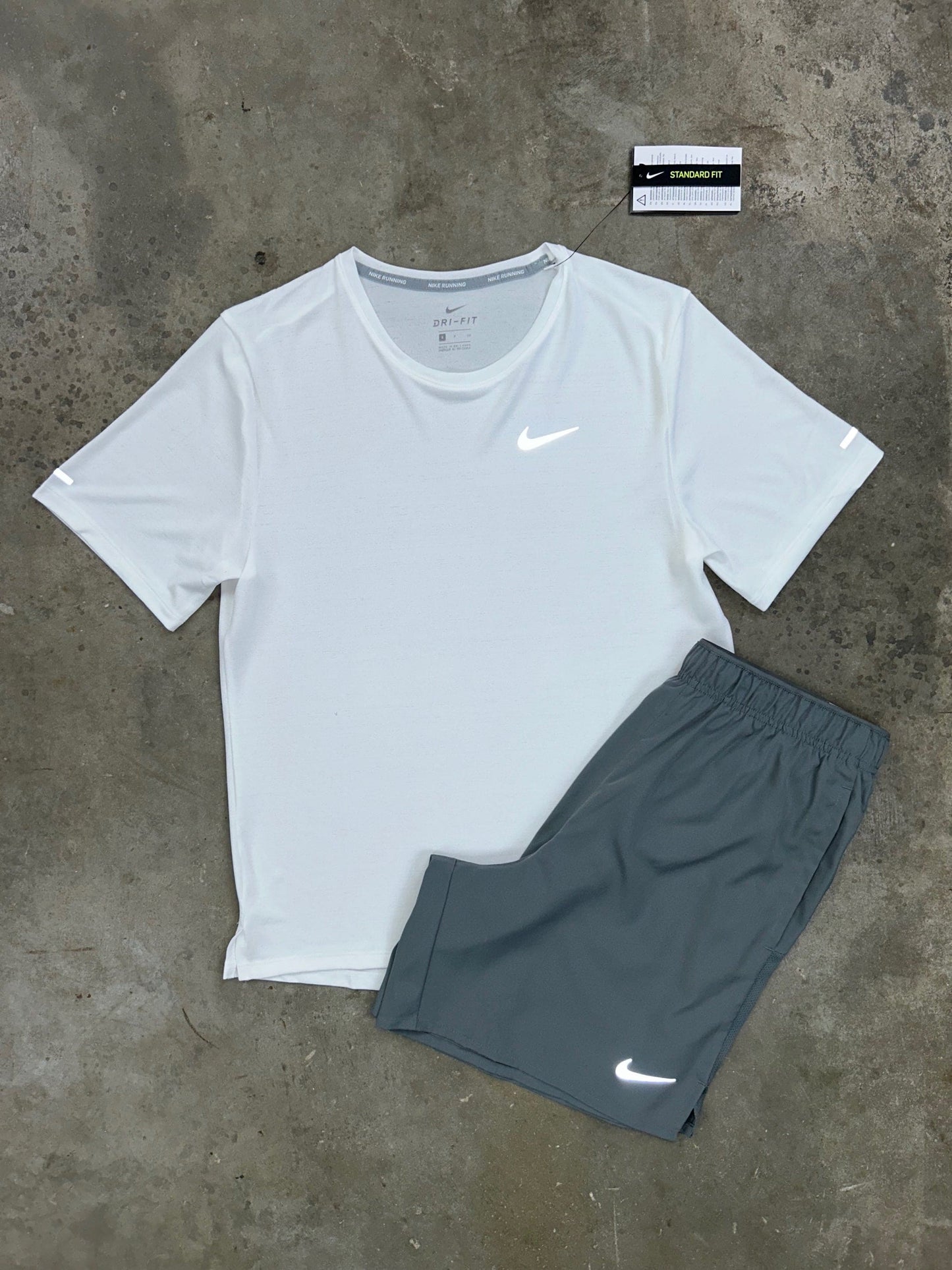 Nike Breathe White Set - T Shirt / Shorts