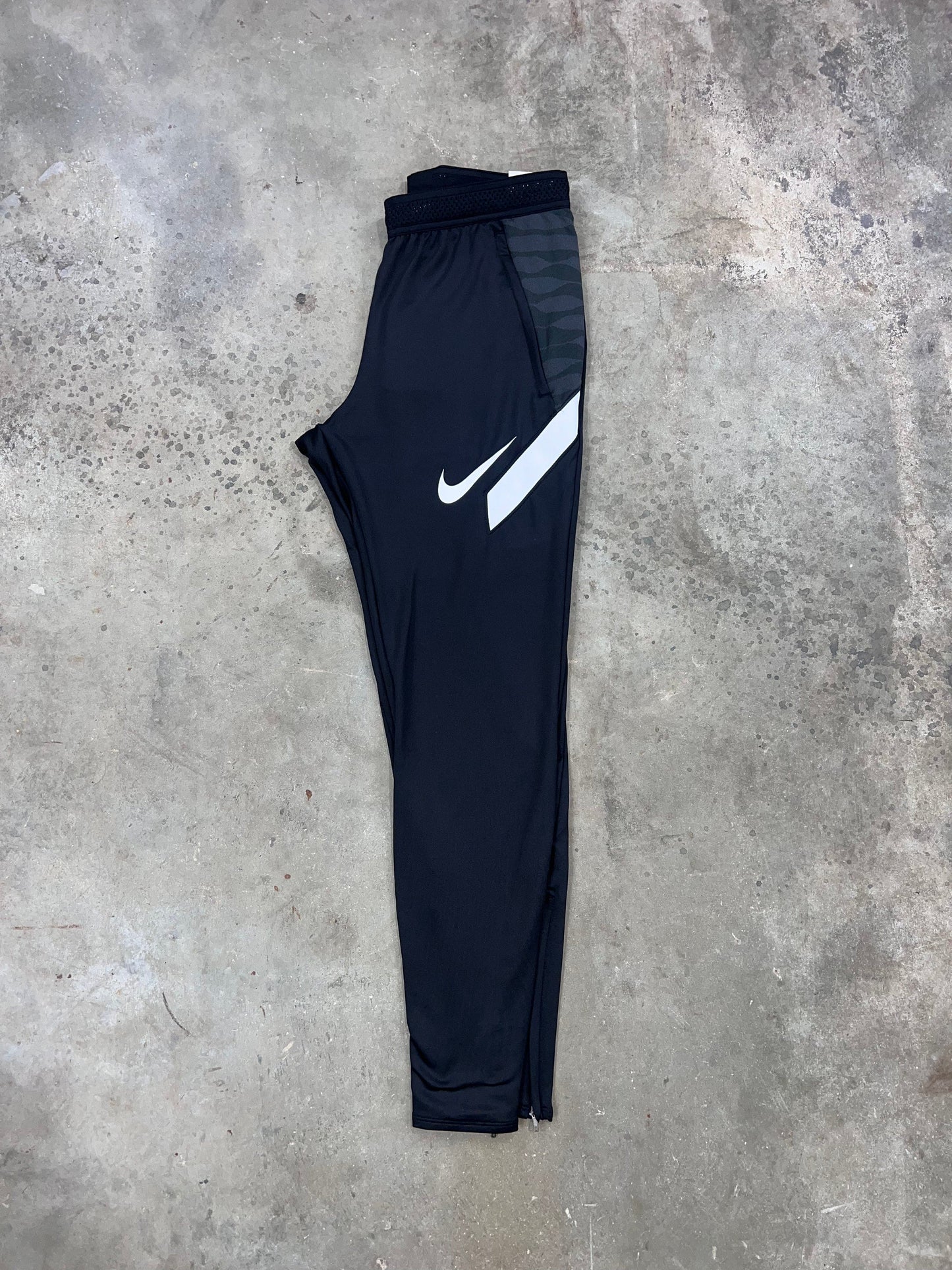 Nike Exclusive Pants - Black