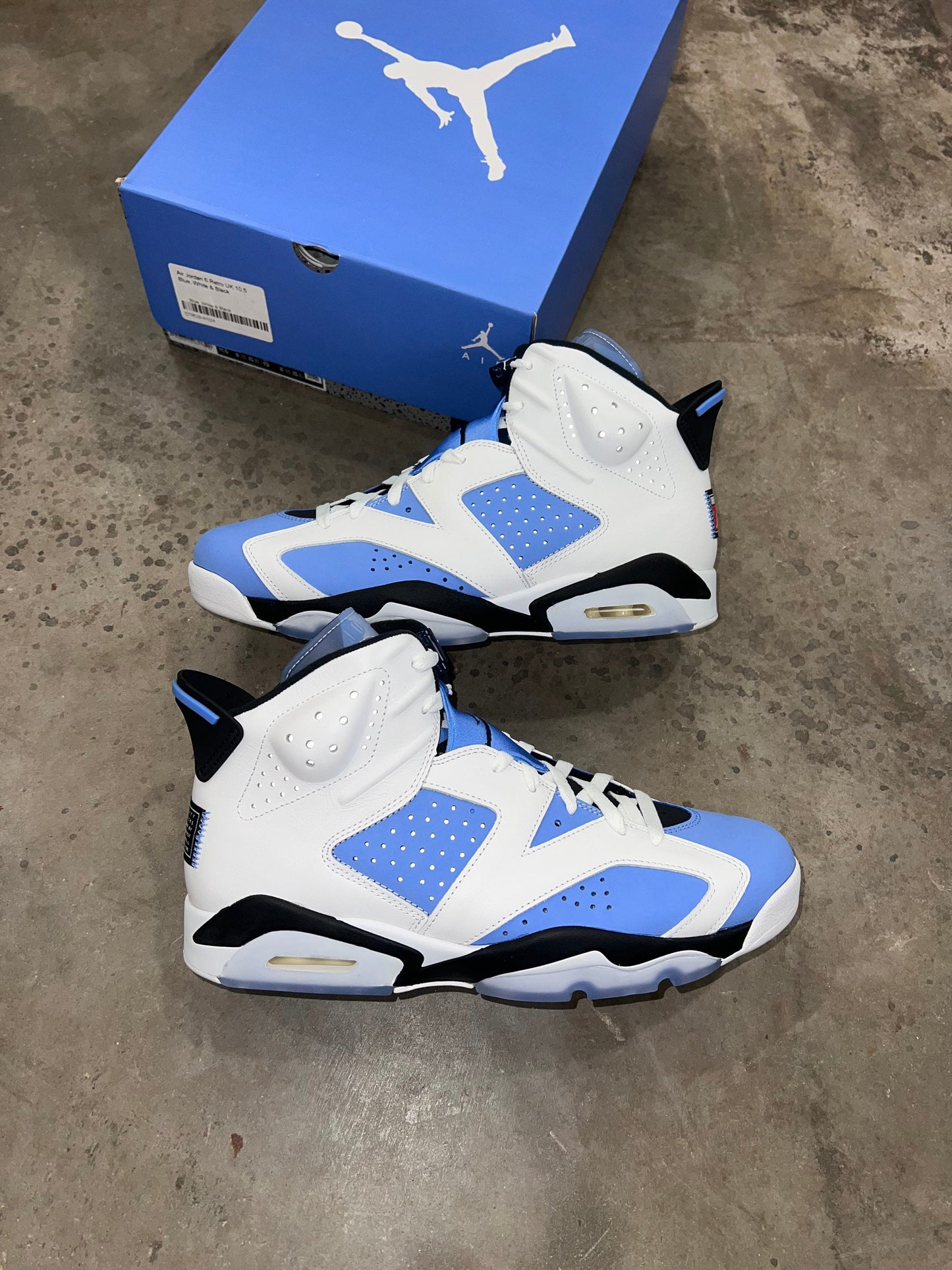 Nike Air Jordan 6 - Blue / White
