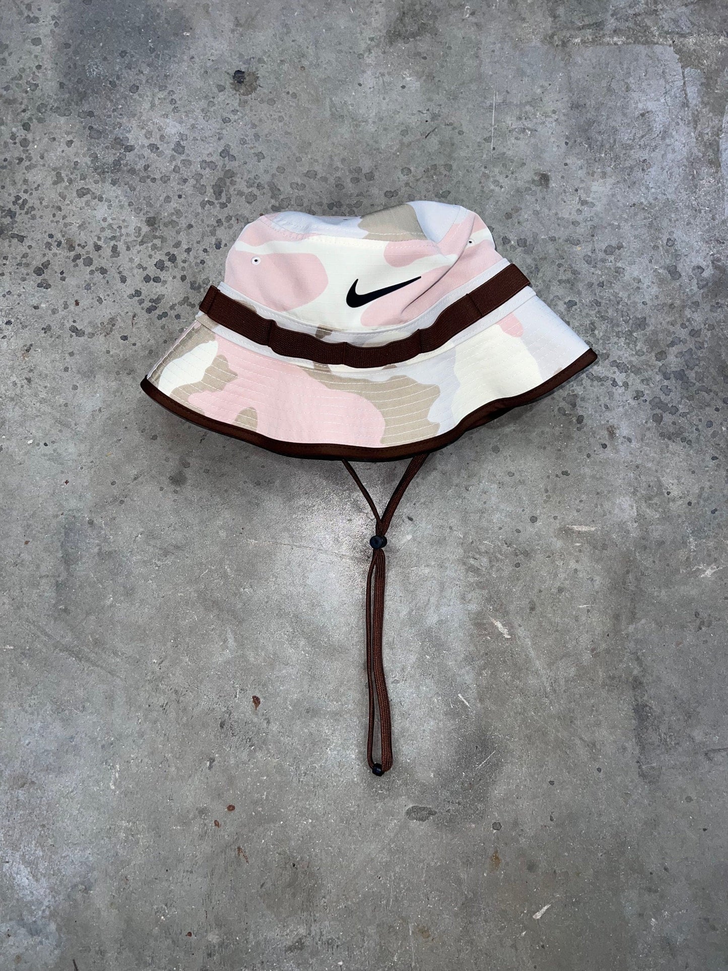 Nike Bucket Hat- Beige Apex